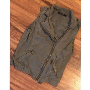 Max Jeans Olive Green Vetiver Vest